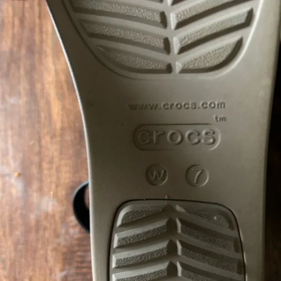 Lite Ride By Crocs Womens Brooklyn Low Wedge Sandals Size W7 Open-toe Black - Picture 7 of 8